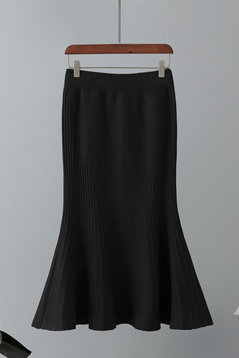 Ribbed Knit Flared Midi Skirt