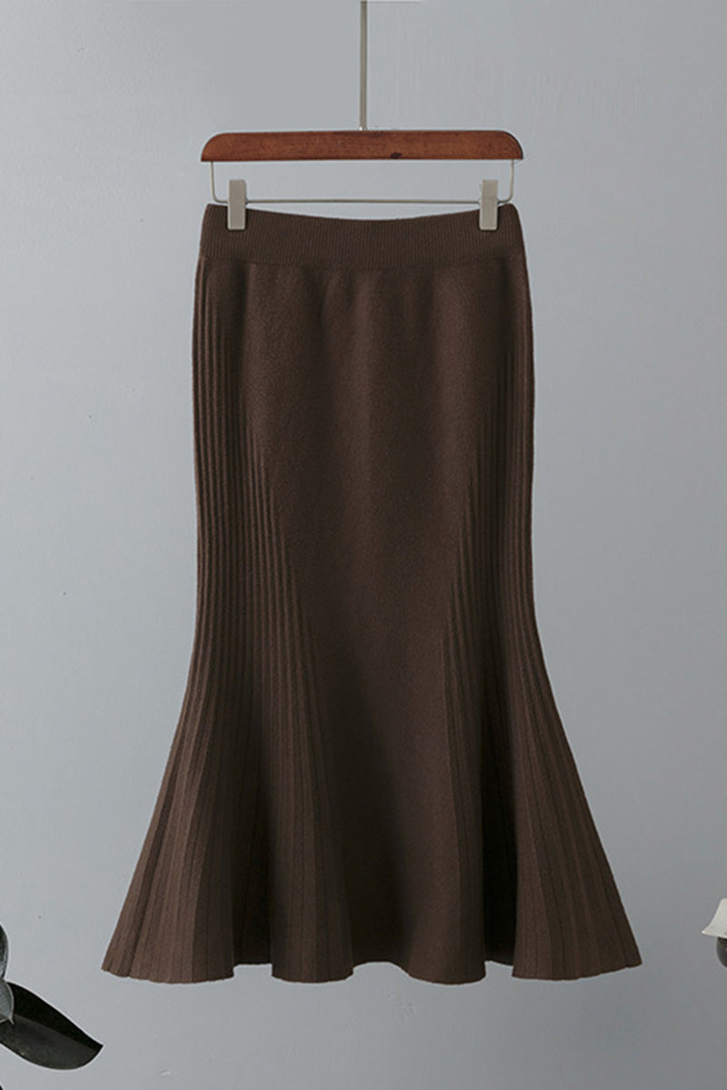 Ribbed Knit Flared Midi Skirt