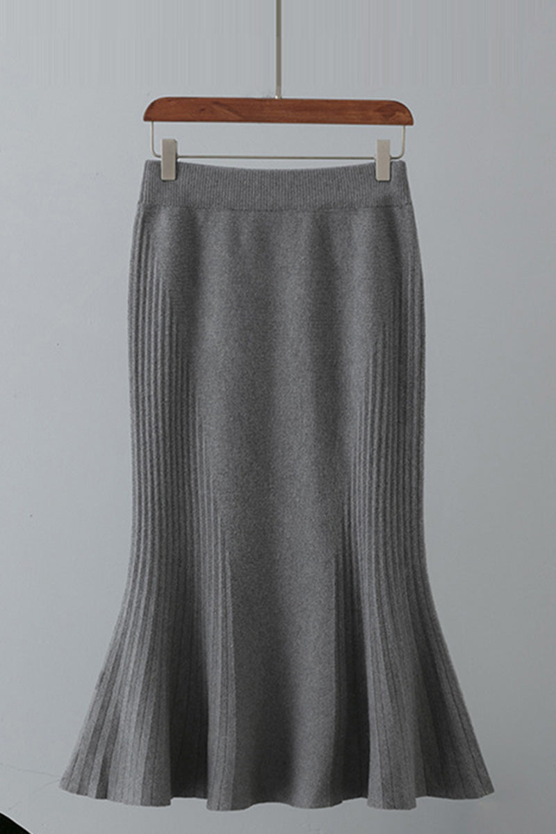 Ribbed Knit Flared Midi Skirt