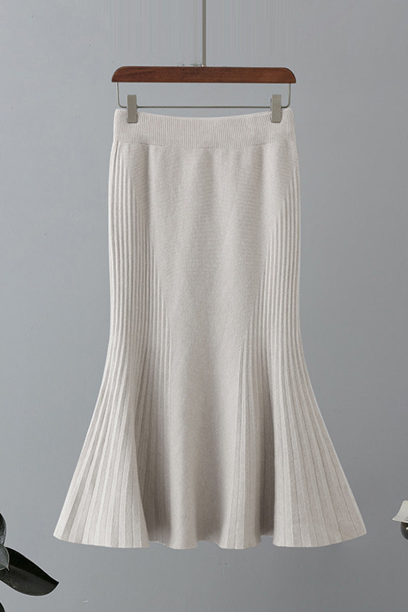 Ribbed Knit Flared Midi Skirt